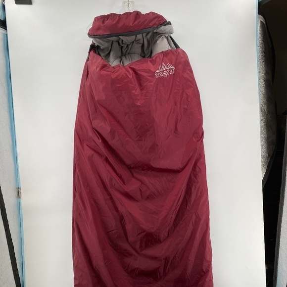 Tera Gear Sleeping Bag Youth Zippers Velcro Great Warm Insulated Sleeping Bag - Picture 1 of 10